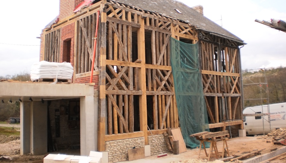 Restauration d'une façade en colombage