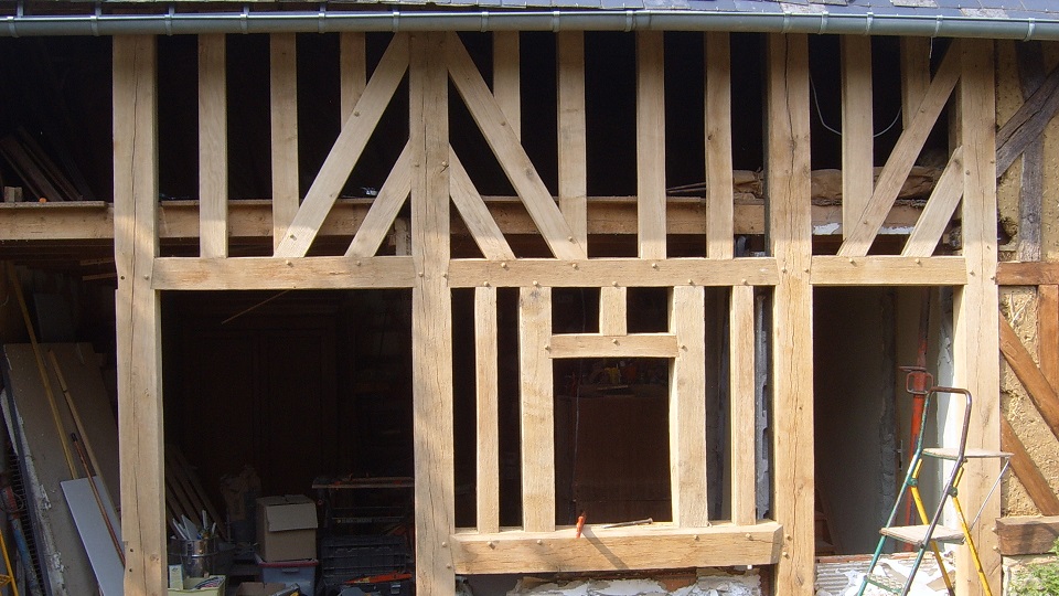 Restauration d'une façade en colombage