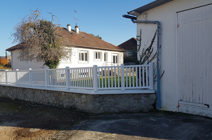 PALISSADE EN PVC BLANC